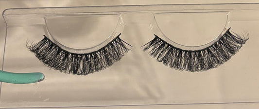 Timeless Natural Lash